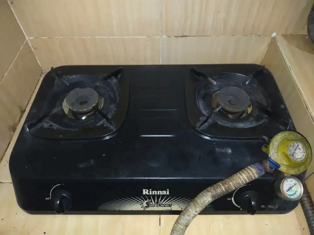 Kompor gas rinnai plus selang plus regulator kondisi normal