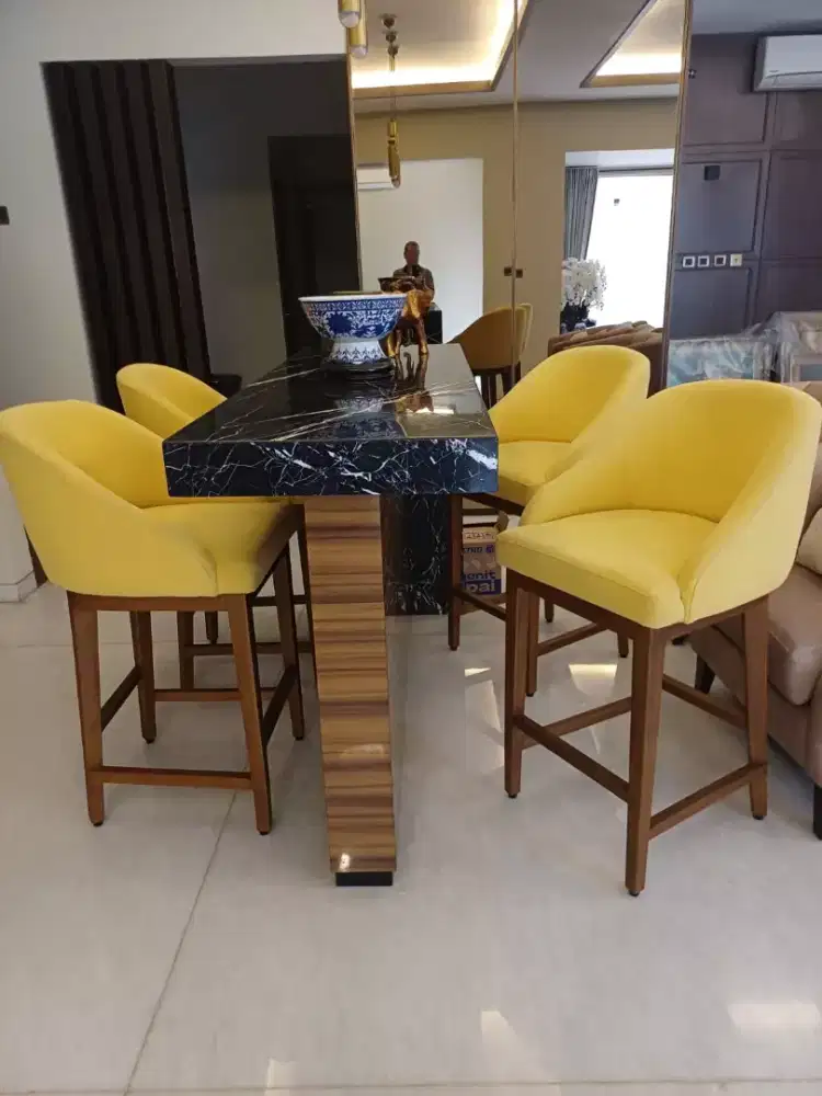 Kursi Bar jok kuning