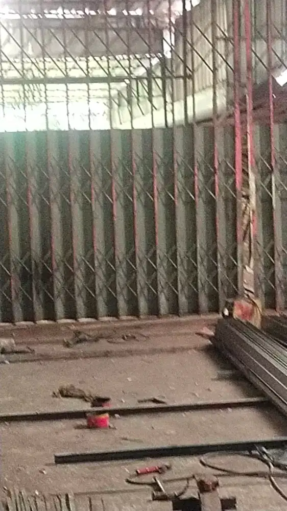 pintu harmonika