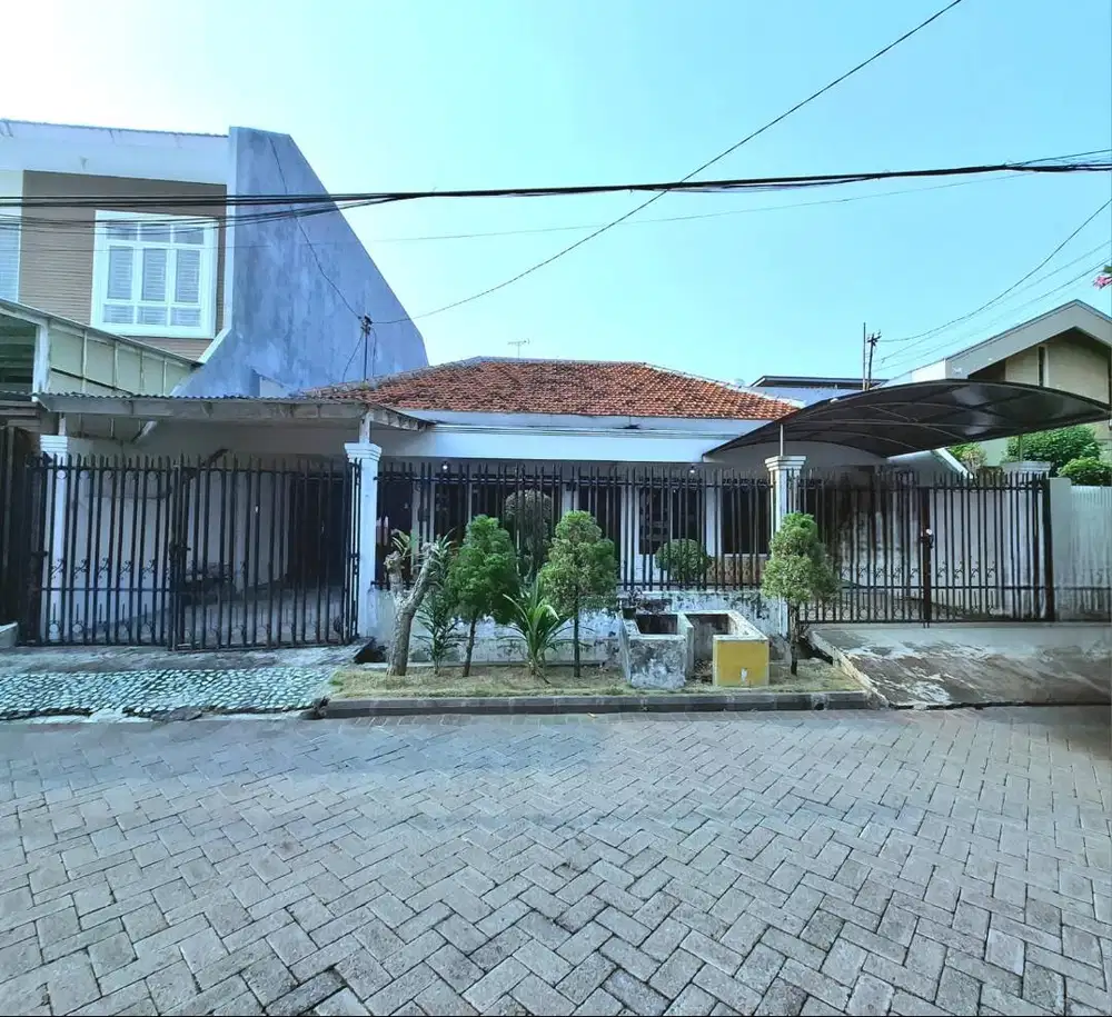 JUAL RUMAH LUAS KLAMPIS INDAH MANYAR SURABAYA TIMUR