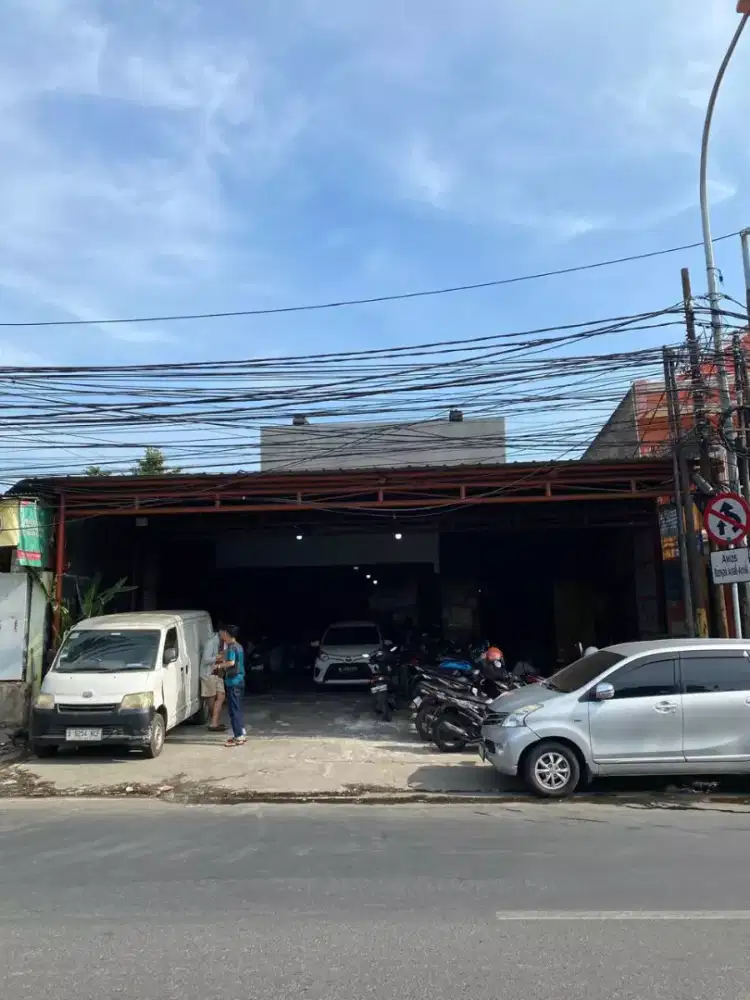 Dijual Tanah dan Bangunan Pd. Gede Jl Raya Pondok Gede Jakarta Timur