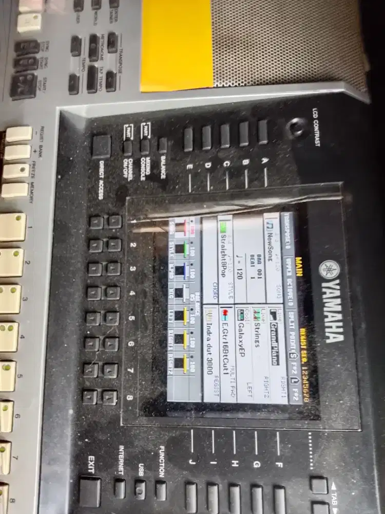 jual piano yamaha psr 900