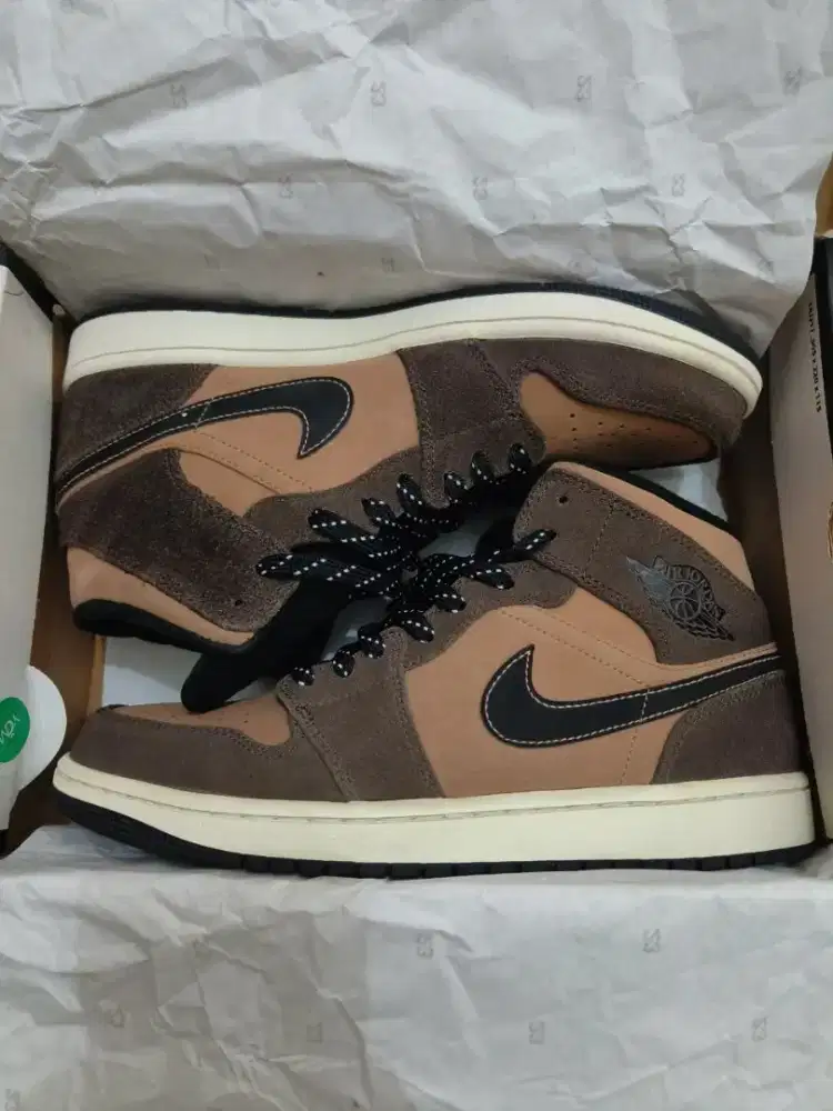 Air Jordan Mid 1 SE Dark Chocolate