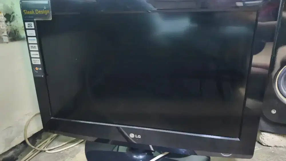 LG TV 26LF15R Sleek design