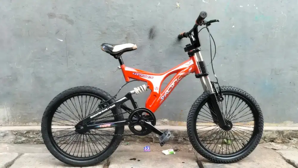 Sepeda bmx pacific