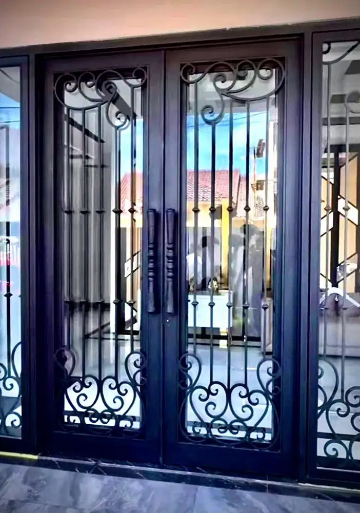 Pintu besi kualitas nomor satu