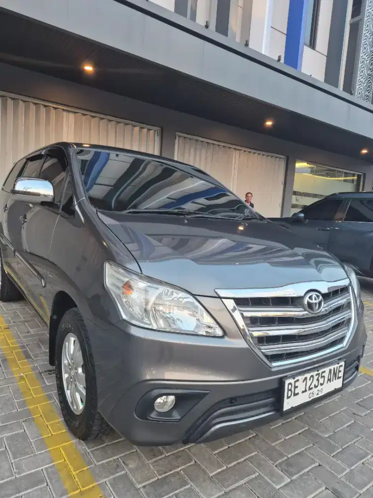 TOYOTA INNOVA G 2.0 MANUAL 2014