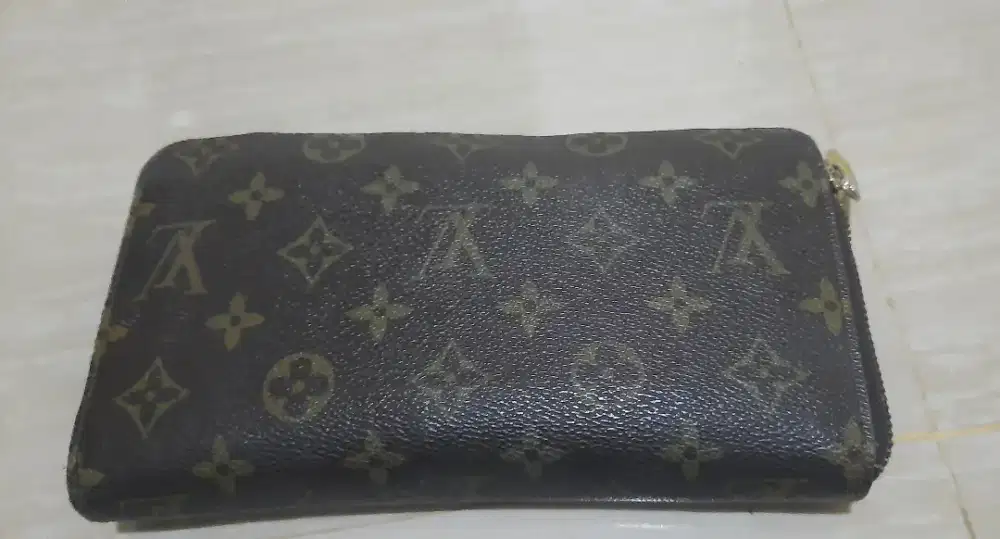 DOMPET WANITA MASIH BAGUS