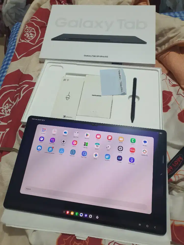 Samsung galaxy tab s9 ultra 5G 12/512 grs resmi mulus siap pakai