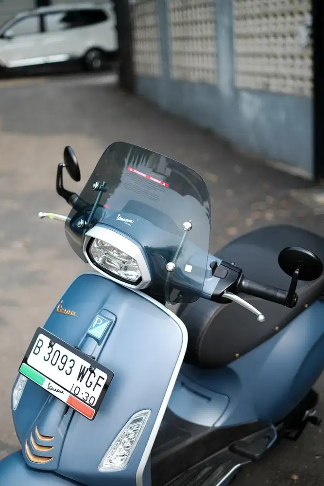 VESPA SPRINT BLUE OFICINA 8 2025
