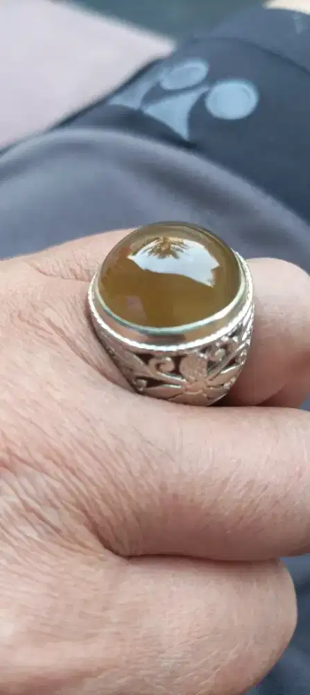 Cincin batu solar kecoa aceh