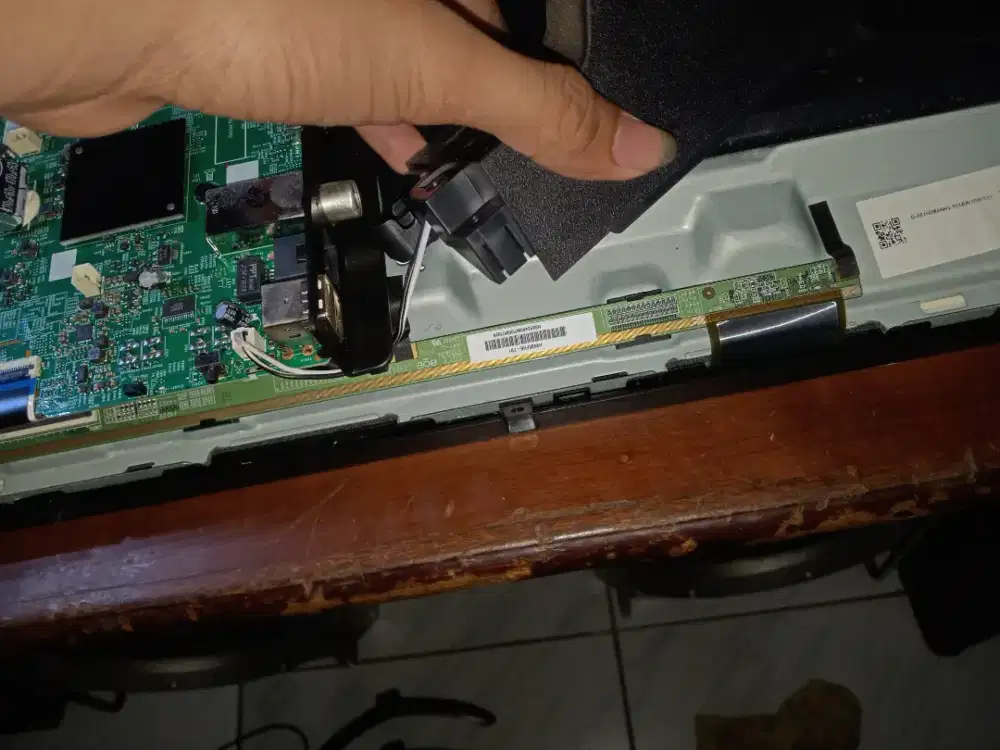 Service tv led*monitor*proyektor*audio instrumen
