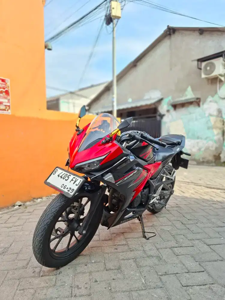 Honda CBR 150 R Facelift 2019 istimewa Siap Pakai
