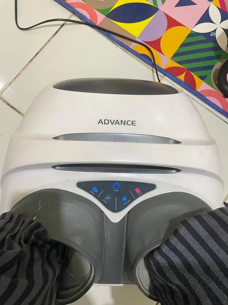 Alat Pijat Kaki Advance