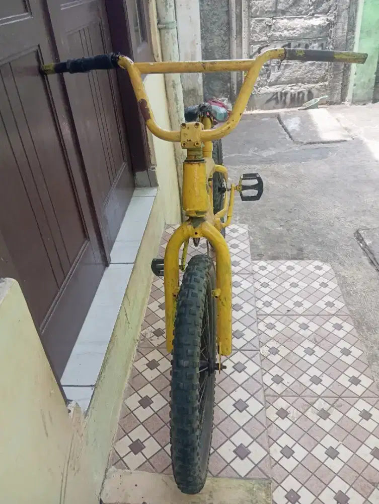 Di jual sepeda BMX