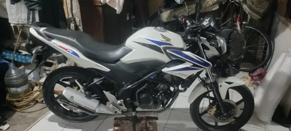 Dijual Motor CB 150 siap Pakai