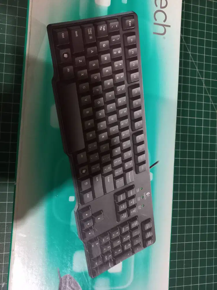 Keyboard Logitect mk100 hitam
