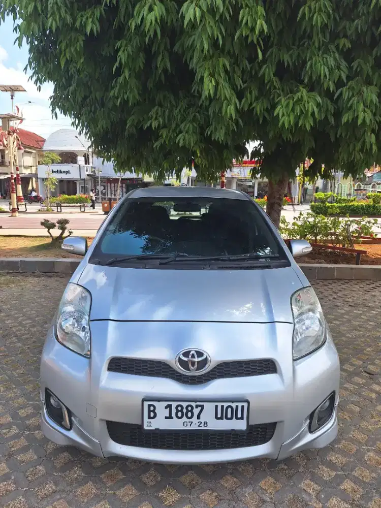 Yaris metic tipe E tahun 2012