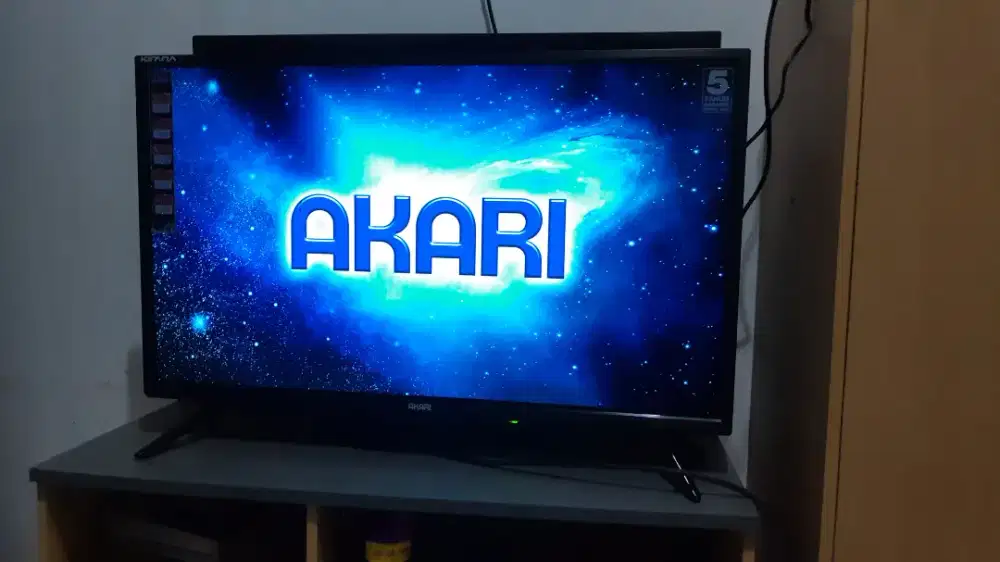 Tv Led 32 Akari Kirana & remot aja, analog. Dijual tanpa stb, timer