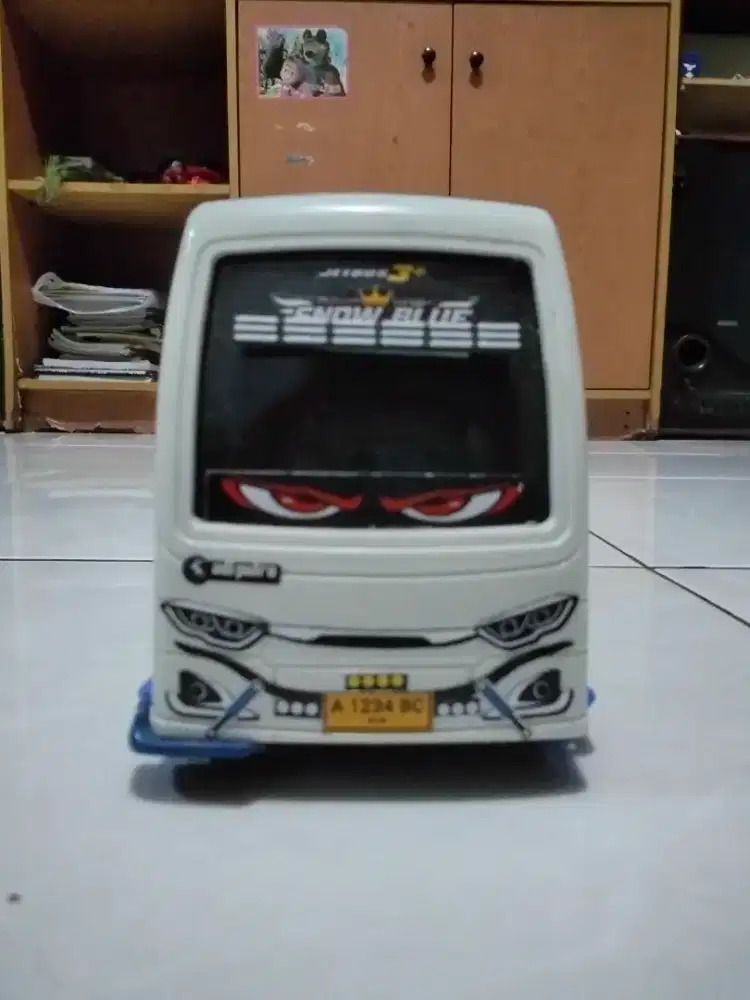 DIJUAL MINIATUR BUS RKC MODIF LOK UNGARAN
