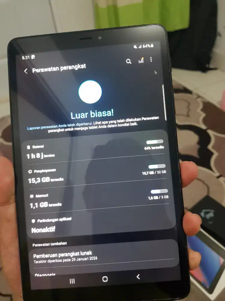 Samsung tab A8 with spen P205