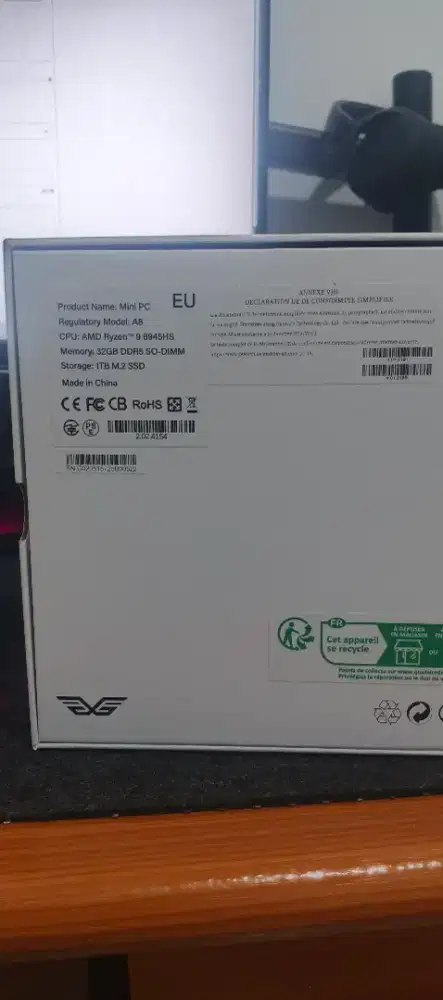 Geekom Mini PC Gaming A8 AMD Ryzen 9 8945HS RAM 32GB DDR5 1TB SSD