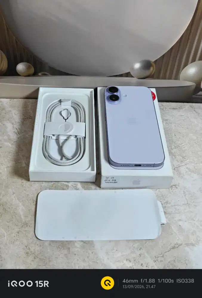 iphone 17 256gb lavender garansi ibox juli 2027