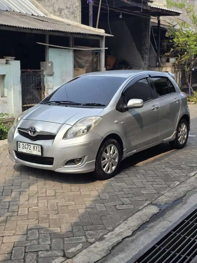 Toyota Yaris E Matic 2010