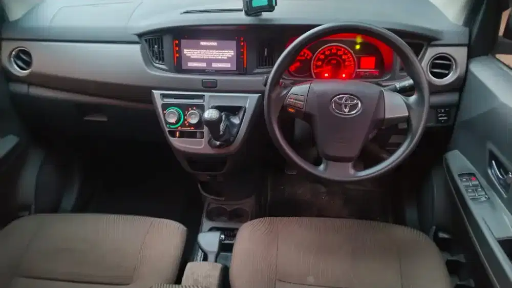 Toyota calya tahun 2019 type G