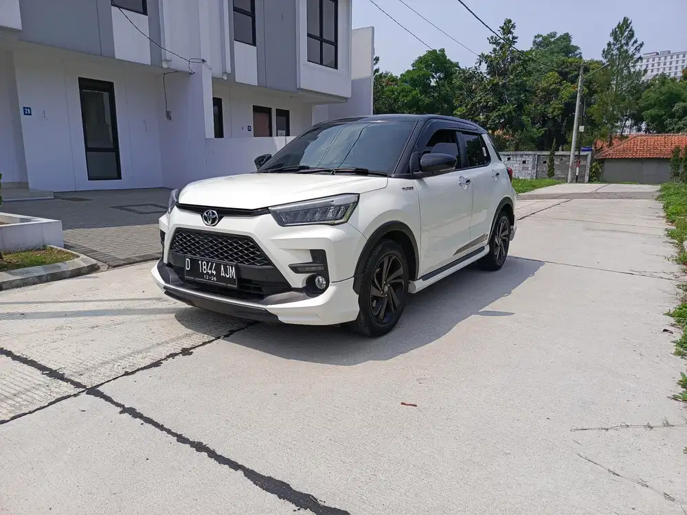 Raize GR Turbo 1.0 CVT two-tone 2021