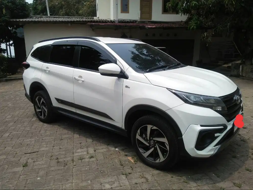 TOYOTA RUSH GR SPORT AT