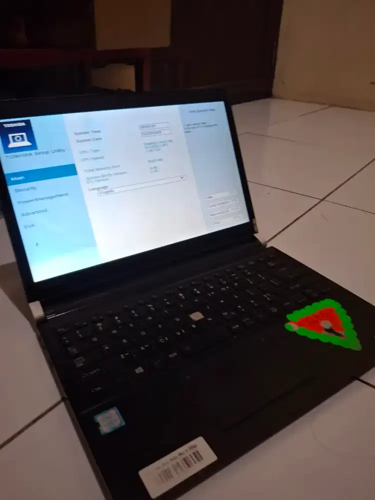 Laptop toshiba dynabook i5 gen 6