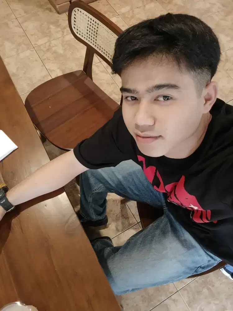 Cari kerjaan apa aja