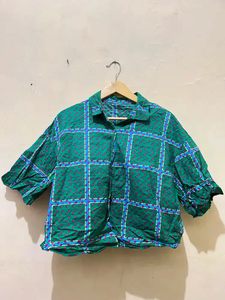 Kemeja Kerja Hijau Motif