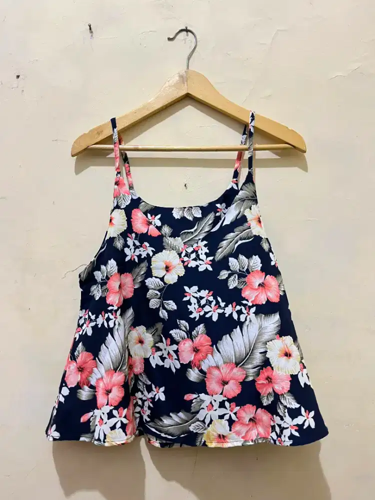 Tanktop Bunga Bunga | Atasan Wanita