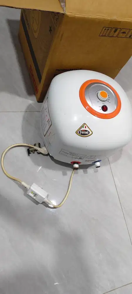Water Heater Elektrik Ferroli 15L Kondisi Netes Hidup Gading Serpong