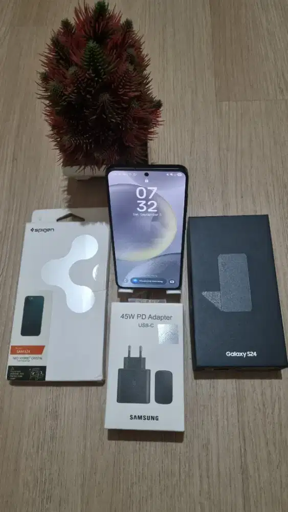 Samsung S24 8/256 Gb