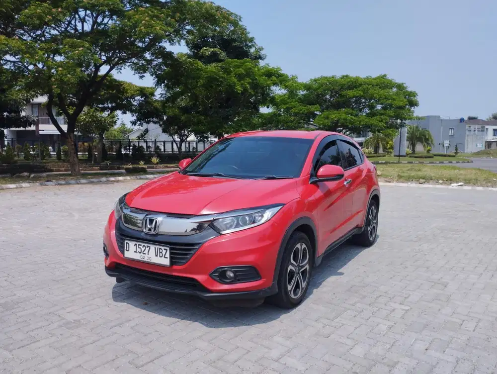 HR-V E CVT 2019 Merah masoook