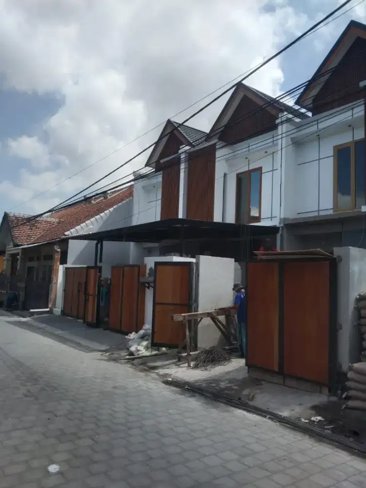 DI JUAL RUMAH BARU DI GLOGOR CARIK, BALI