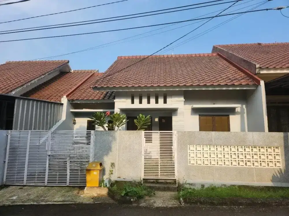 Rumah Siap Huni Lingkungan Tenang, Perumahan Mutiara Sentul Bogor - SHM