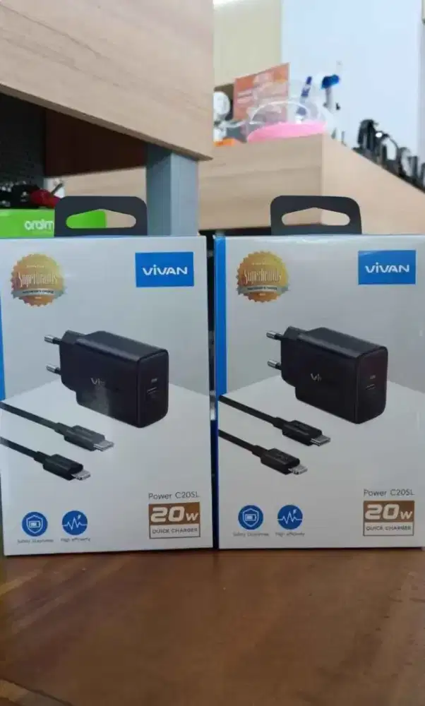 SET CHARGER LIGHTNING
