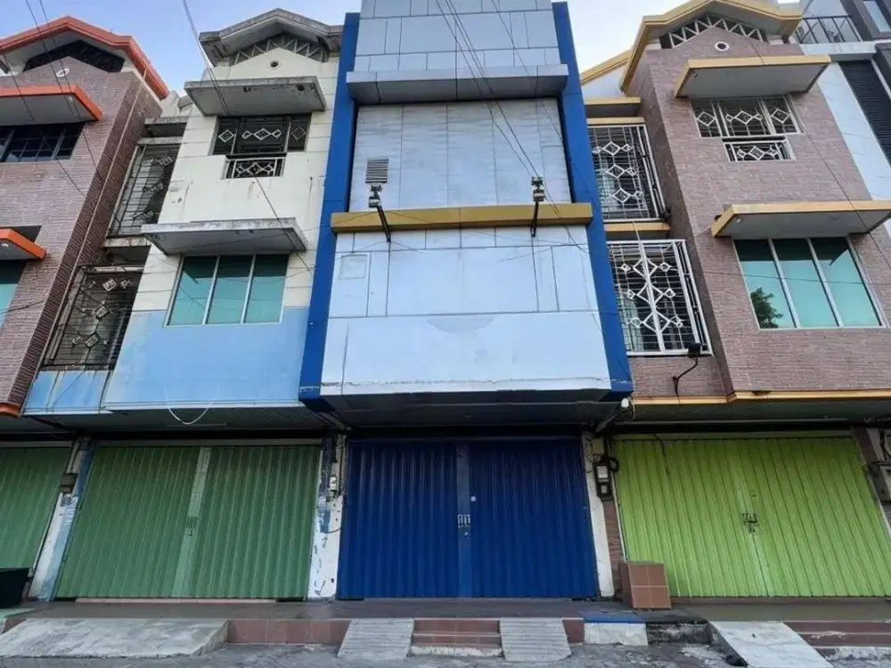 Sewa Ruko 3 lantai di Jalan Raya Mulyosari, Surabaya