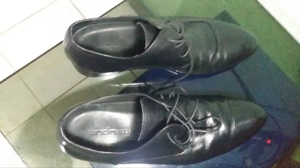 LIKE NEW, KULIT ANDREW ORI SIZE 45/44