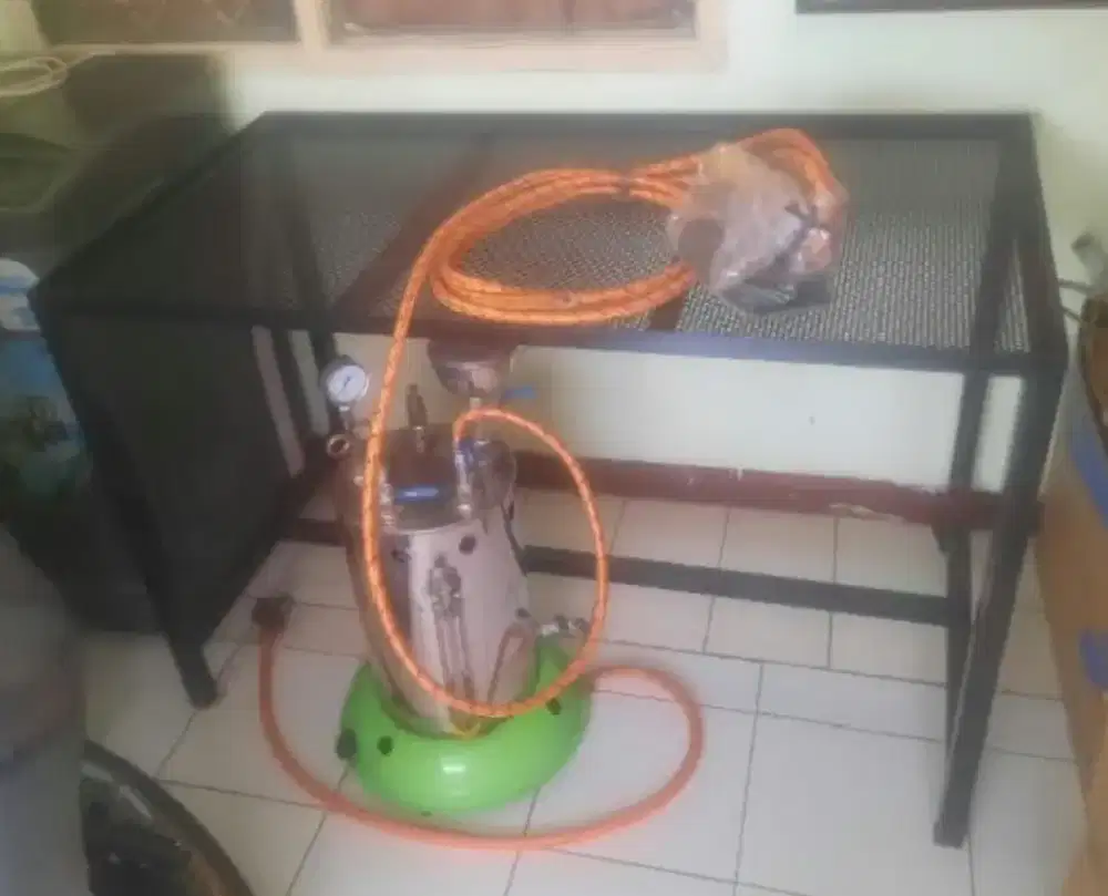 DIJUAL MESIN SETRIKA UAP / STEAM IRON + MEJA SETRIKA