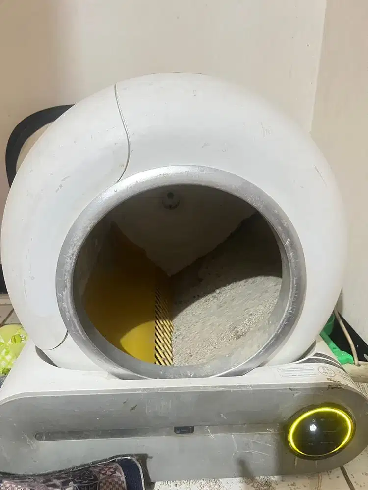 litter box kucing otomatis