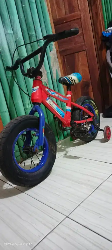 Bmx anak ukuran 12 buat umur 3 4 tahun