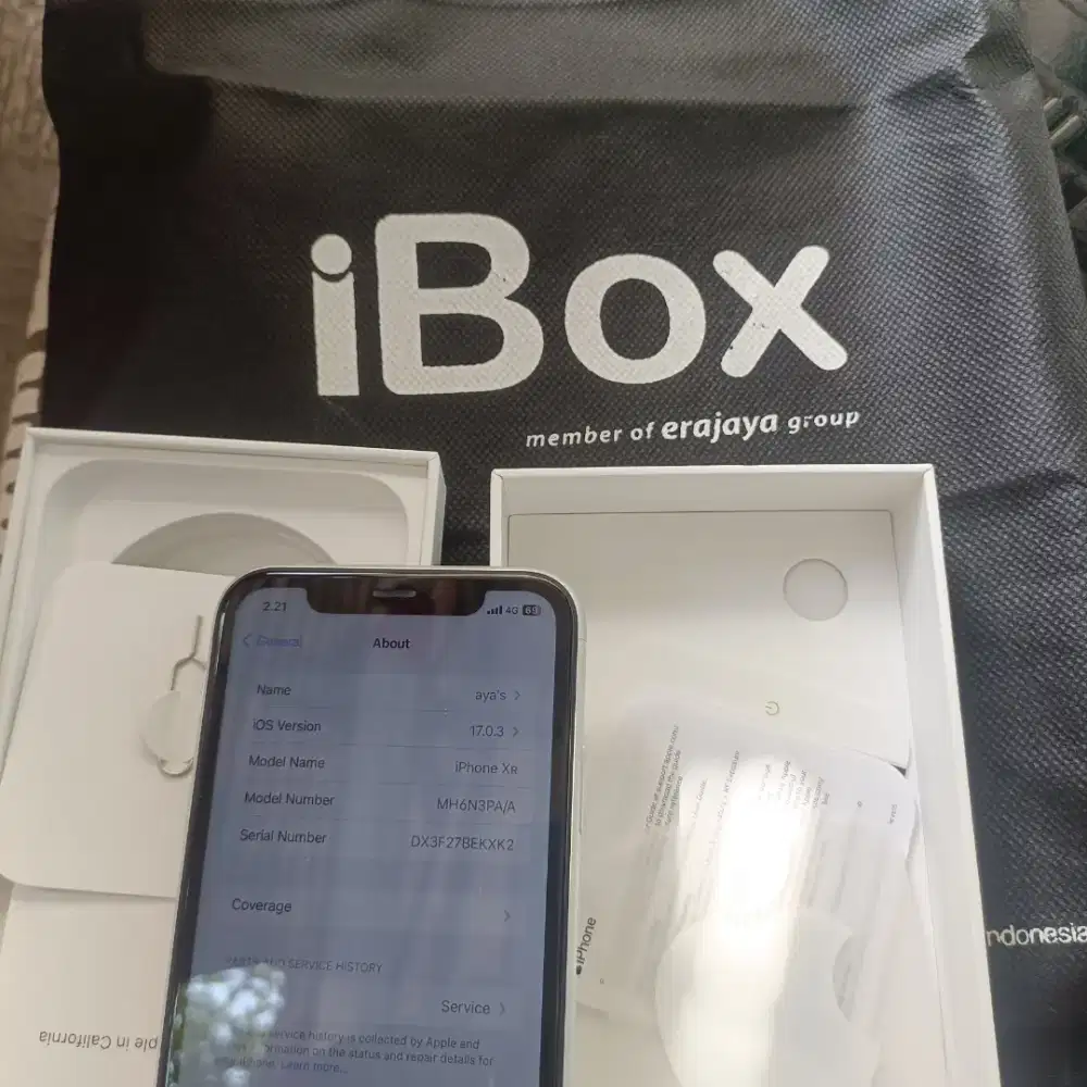 IPHONE XR 64 
White iBox murah 
FUL SET