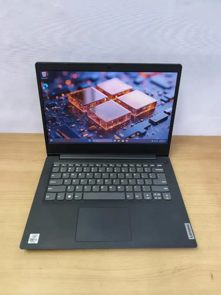 Lenovo Ideapad Slim 3 Core i3 Gen 10th ram 8gb SSD 256GB 14 Win 11