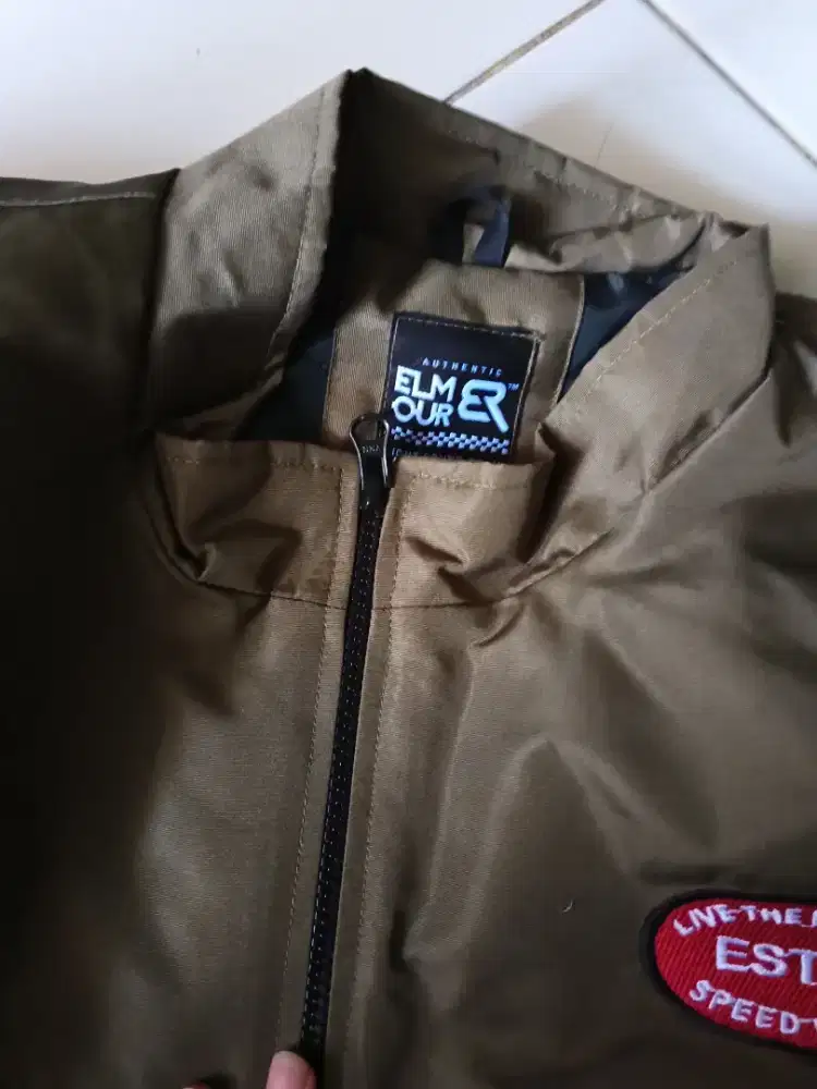 Jual jaket bisa di pake wanita/pria