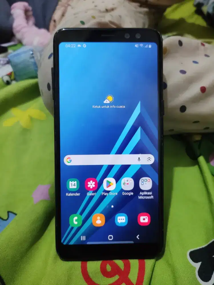 SAMSUNG A8 ram 4